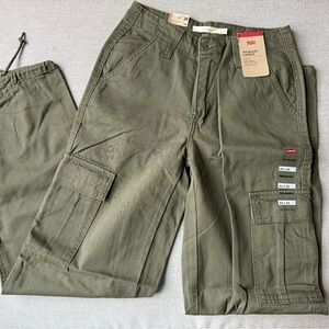 Levi's Women's Olive Cargo Jeans